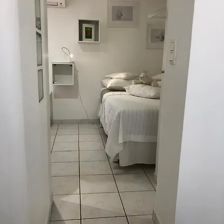 La Taniere De L'ours Blanc Aubagne-cassis-aix En Provence Apartment