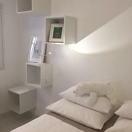 Apartment La Taniere De L'ours Blanc Aubagne-cassis-aix En Provence